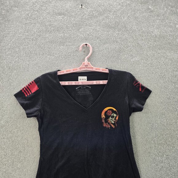 Grunt Style Women Shirt MEDIUM Black Graphic Print Activewear Logo V-Neck - Picture 4 of 8